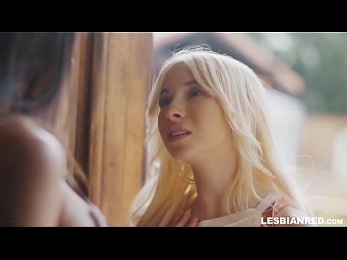 ❤️ Djevojka dolazi kući nekoliko mjeseci kasnije i na kraju jede mačkicu svoje maćehe ️ Seks video u pornografiji hr.dreamypassionjourney.ru ﹏